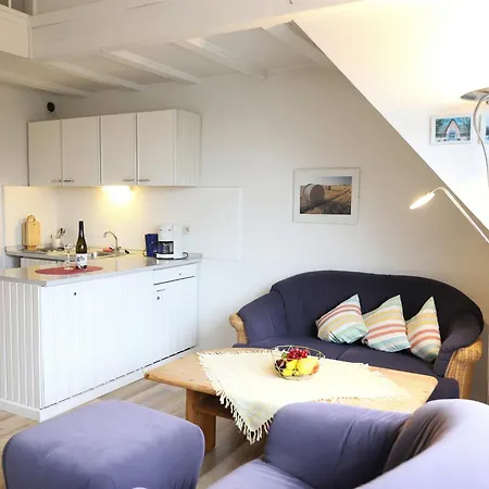 Einfach Eingerichtete Masionettewohnung.